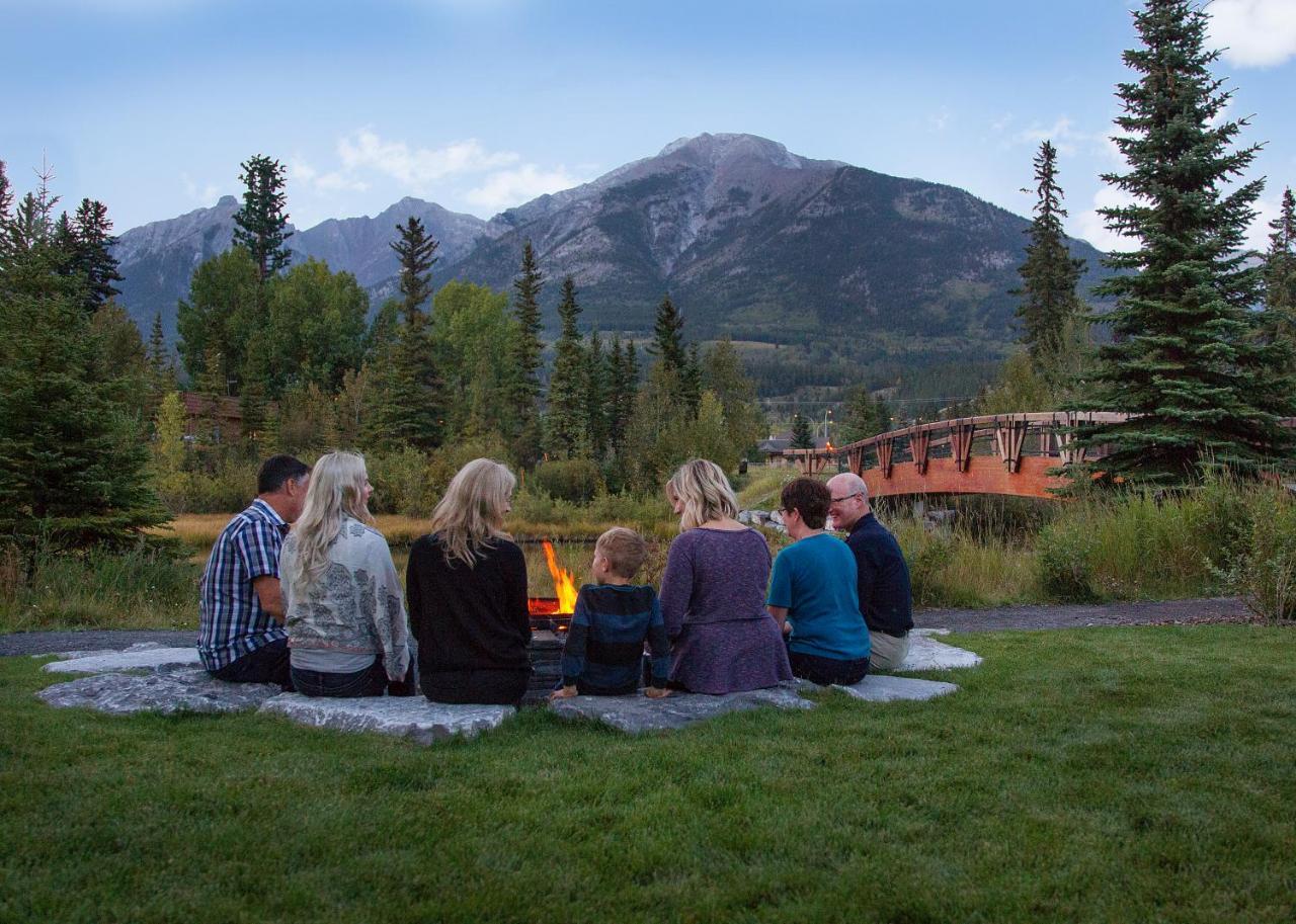 Rundle Cliffs Lodge By Spring Creek Vacations Canmore Exterior photo